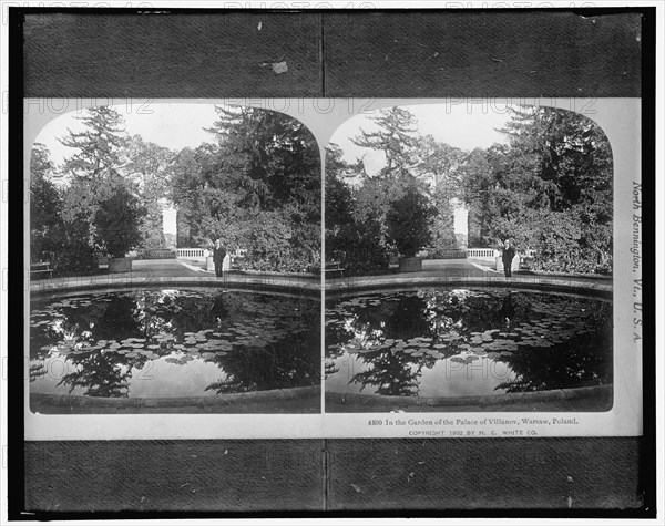 In the Garden of the Palace of Villanov, Warsaw, Poland, between 1910 and 1920.