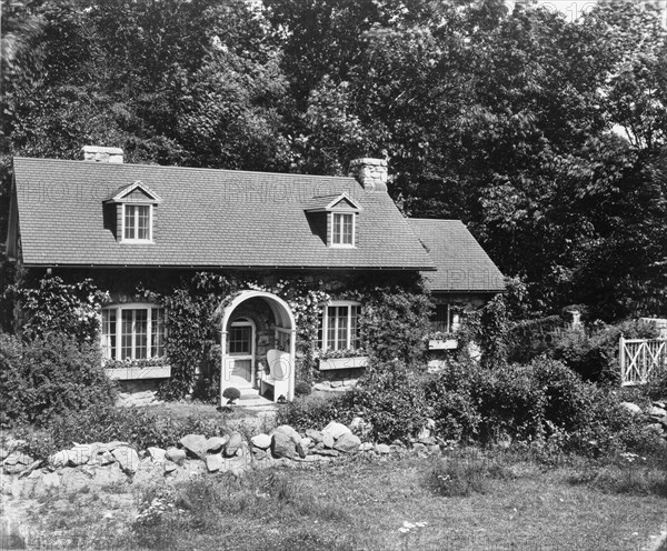 Chelmsford, Elon Huntington Hooker house, Greenwich, Connecticut, c1914.