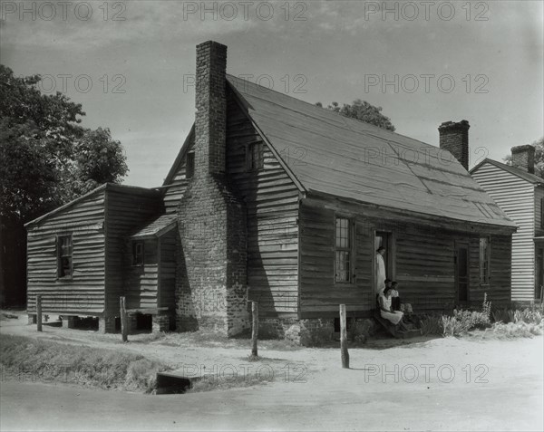 Minor houses and details, Blandfields, Dinwiddie County, Virginia, 1933.