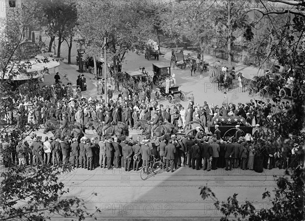 Schley, Winfield Scott, Rear Admiral, U.S.N. - Funeral, St. John's Church. Procession, 1911.