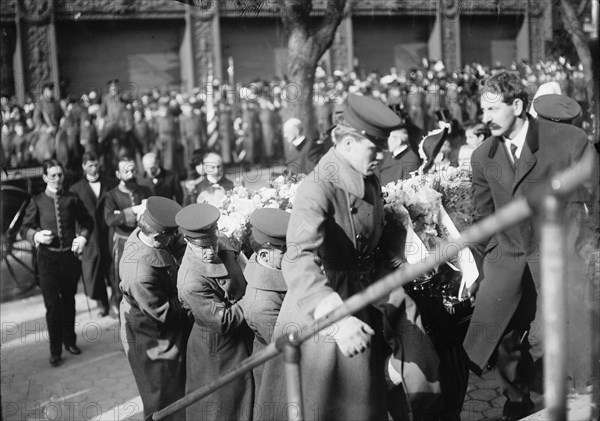 Cruz, Senor Don Anibal, Ambassador For Chile - His Funeral At St. Patrick's Church. Casket, 1910.