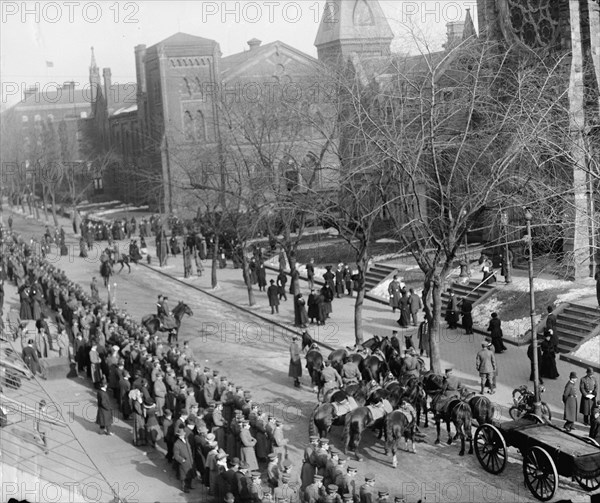 Cruz, Senor Don Anibal, Ambassador From Chile - His Funeral At St. Patrick's Church. Caisson, 1910.