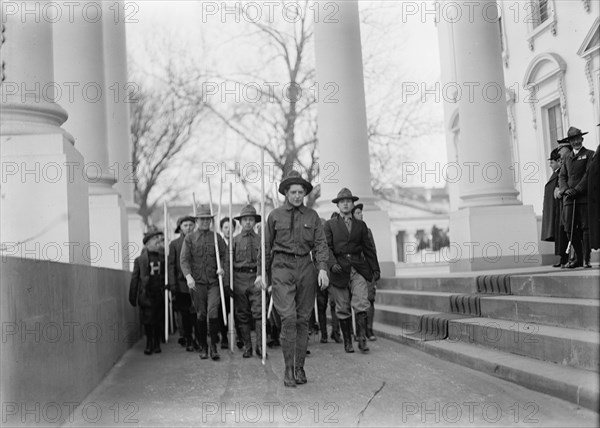 Boy Scouts - Visit of Sir Robert Baden-Powell To D.C. Reviewing Parade from White House Portico, 1911.