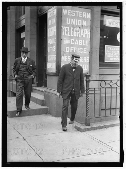 Western Union Office, between 1913 and 1917. Creator: Harris & Ewing.