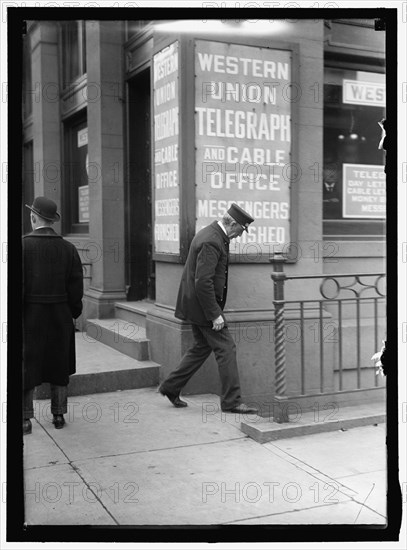 Western Union Office, between 1913 and 1917. Creator: Harris & Ewing.