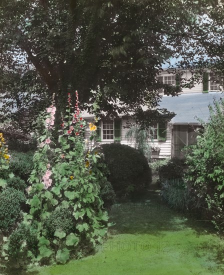 Mary Ball Washington house, 1200 Charles Street, Fredericksburg, Stafford County, Virginia, 1927. Creator: Frances Benjamin Johnston.