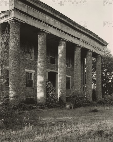 [David] Wade House, Huntsville vic., Madison County, Alabama, 1939. Creator: Frances Benjamin Johnston.