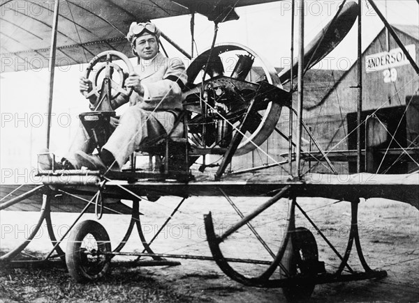 Paul Peck, Commercial Aviator - In Gyro Type Plane Sponsored By Berliner At Mineola, N.Y., 1911. Creator: Harris & Ewing.
