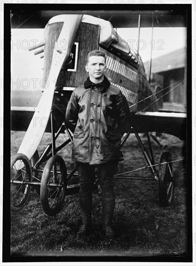Robert Willis Jr., 1st Lieutenant, between 1909 and 1923. Creator: Harris & Ewing.