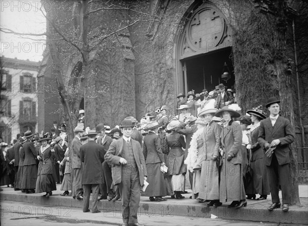 All Soul's Church, Unitarian, 14th And L Streets, N.W. Easter Crowds, 1911. Creator: Harris & Ewing.