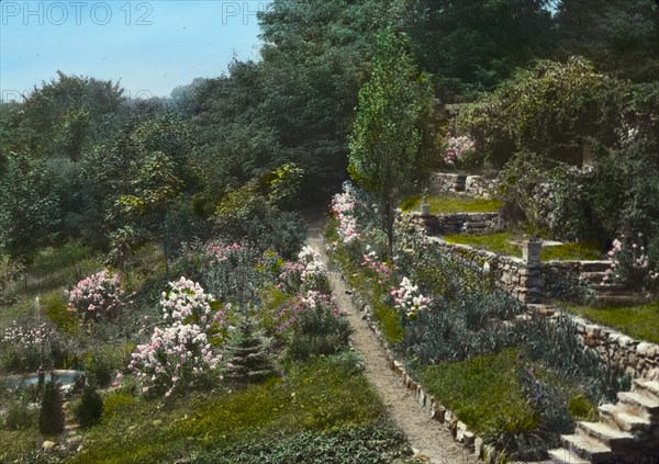 Fenimore, James Stetson Metcalfe house, Bedford Hills, New York, 1921. Creator: Frances Benjamin Johnston.