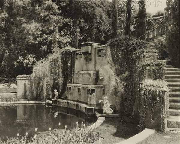 Il Paradiso, Mrs. Dudley Peter Allen house, 1188 Hillcrest Avenue, Pasadena, California, 1917. Creator: Frances Benjamin Johnston.