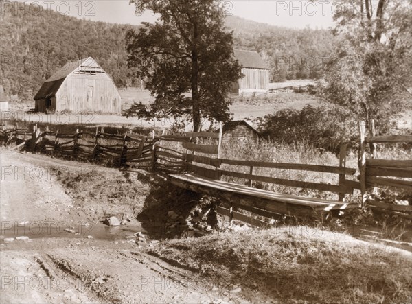 Brown's Cove, Garth Road, Albemarle County, Virginia, 1933. Creator: Frances Benjamin Johnston.