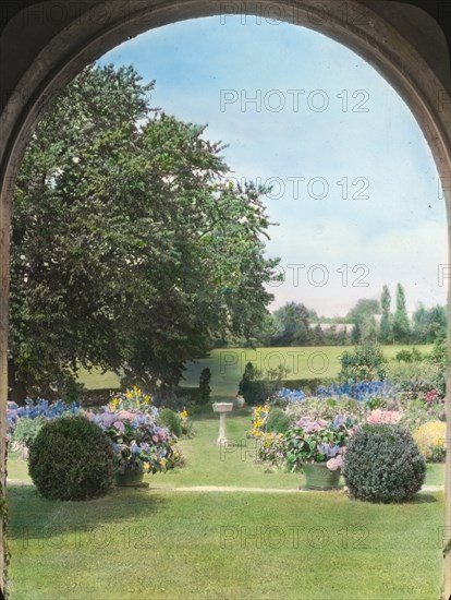 Allgates, Horatio Gates Lloyd house, Cooperstown Road, Haverford, Pennsylvania, 1919. Creator: Frances Benjamin Johnston.