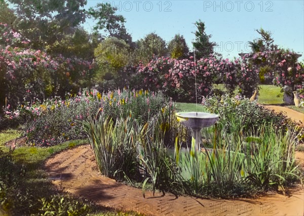 The Fens, Lorenzo Easton Woodhouse house, Huntting Lane, East Hampton, New York, 1914. Creator: Frances Benjamin Johnston.