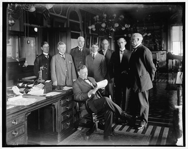 Josephus Daniels and group, between 1910 and 1920. Creator: Harris & Ewing.