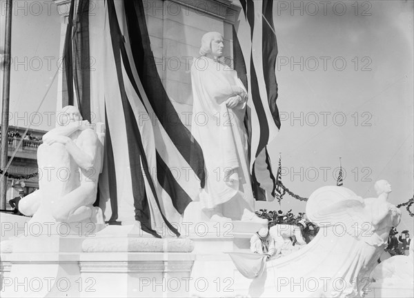 Columbus Memorial - Statue of Columbus, 1912. Creator: Harris & Ewing.