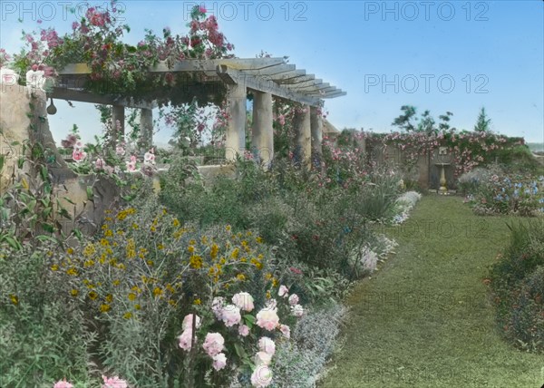 Gray Gardens, Robert Carmer Hill house, Lily Pond Lane, East Hampton, New York, c1914. Creator: Frances Benjamin Johnston.