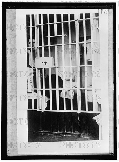Woman suffrage, jail cell, between 1916 and 1918. Creator: Harris & Ewing.