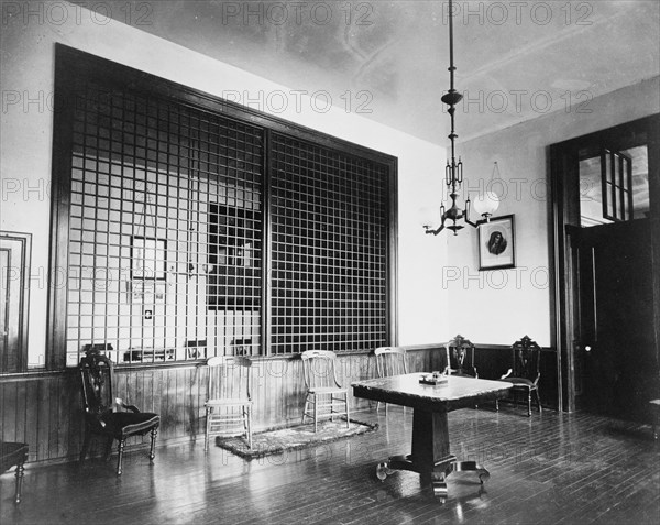 Scientific(?) instrument on table in room at Georgetown Visitation...Washington DC c1890 - 1910. Creator: Frances Benjamin Johnston.