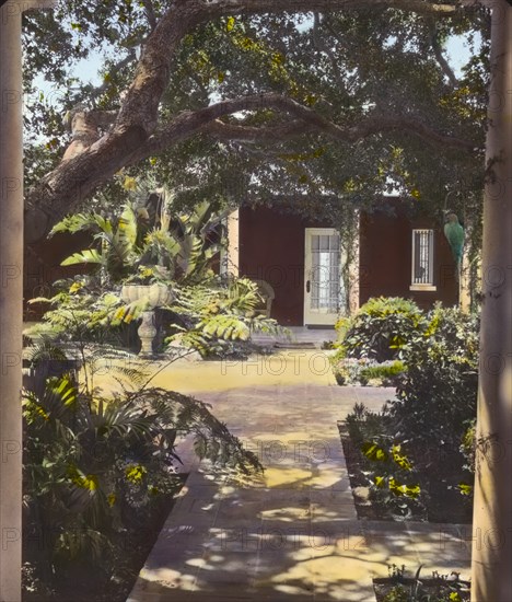 Solana, Frederick Forrest Peabody house, Eucalyptus Hill Road, Montecito, California, 1917. Creator: Frances Benjamin Johnston.