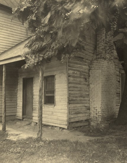 Ferry farm, original office building, between 1925 and 1929. Creator: Frances Benjamin Johnston.