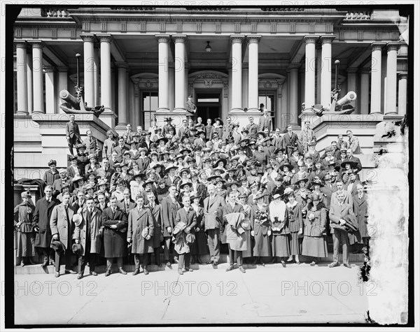 Detroit group, between 1910 and 1920. Creator: Harris & Ewing.