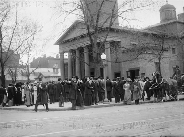 Easter Crowds; St. John's, 1911. Creator: Harris & Ewing.