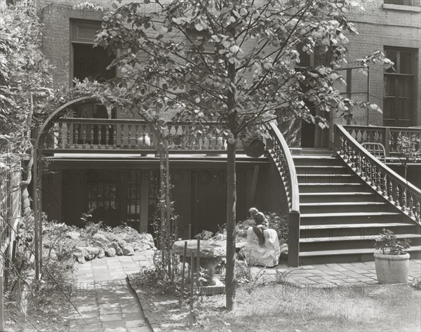 The Touchstone Garden, 118-120 East 30th Street, New York, New York, 1919. Creator: Frances Benjamin Johnston.