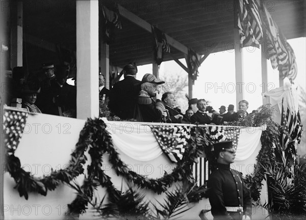 John Paul Jones - Dedication of Monument, 4/17/12, Dewey; Taft; Stimson; Gen. Porter, 1912 April 17 Creator: Harris & Ewing.