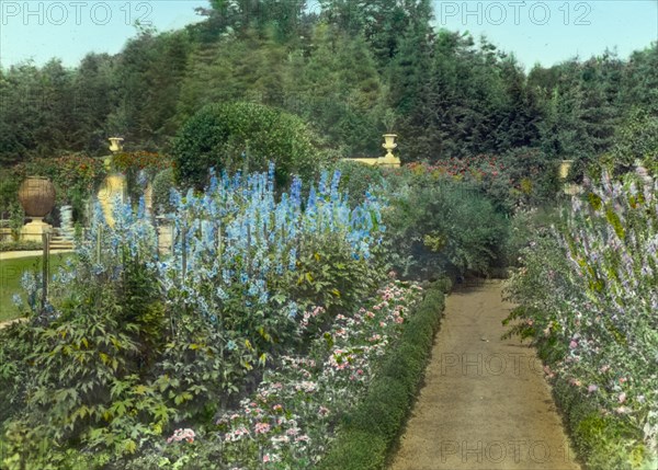 Weld, Larz Anderson house, 151 Newton Street, Brookline, Massachusetts, c1914. Creator: Frances Benjamin Johnston.