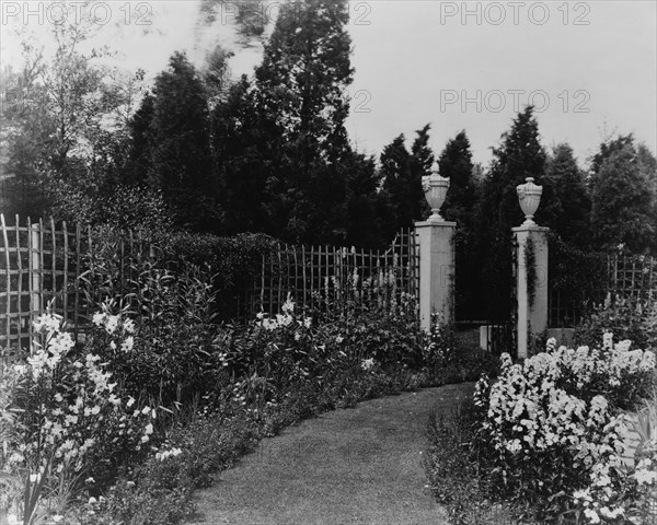 Beacon Hill House, Arthur Curtiss James house, Newport, Rhode Island, 1917. Creator: Frances Benjamin Johnston.