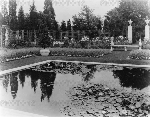 Beacon Hill House, Arthur Curtiss James house, Newport, Rhode Island, 1917. Creator: Frances Benjamin Johnston.