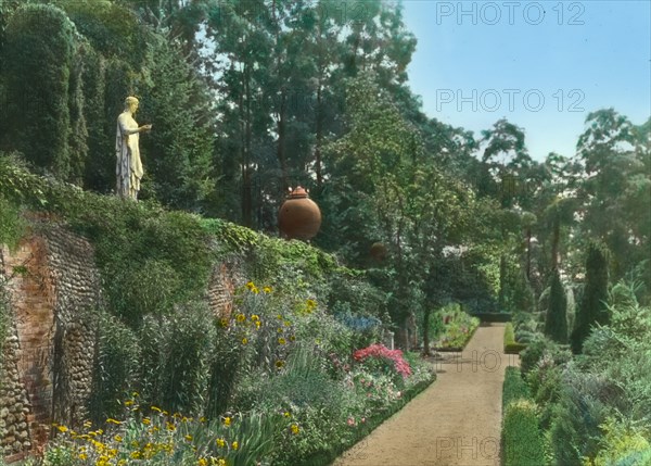 Burrwood, Walter Jennings house, Cold Spring Harbor, New York, 1916. Creator: Frances Benjamin Johnston.