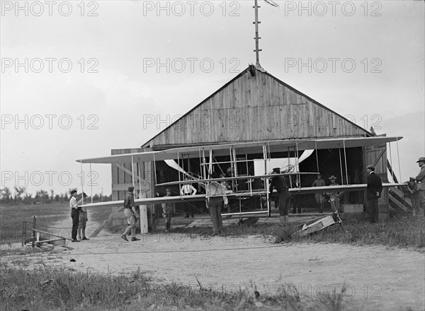 Wright Flights, Fort Myer, Va, July 1909.  Creator: Harris & Ewing.