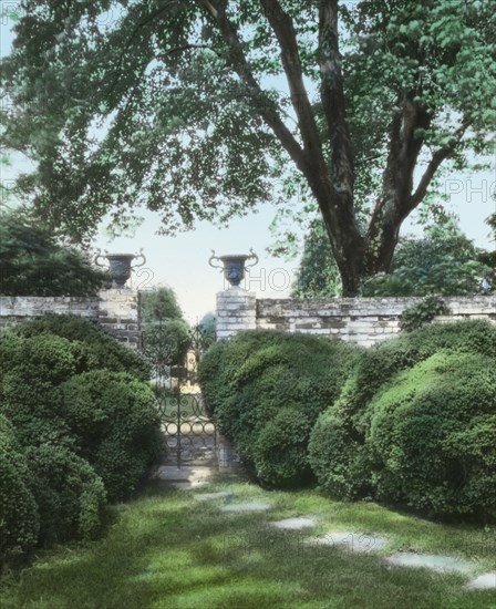 Chatham, Colonel Daniel Bradford Devore house, 120 Chatham Lane, Fredericksburg, Virginia, 1927. Creator: Frances Benjamin Johnston.