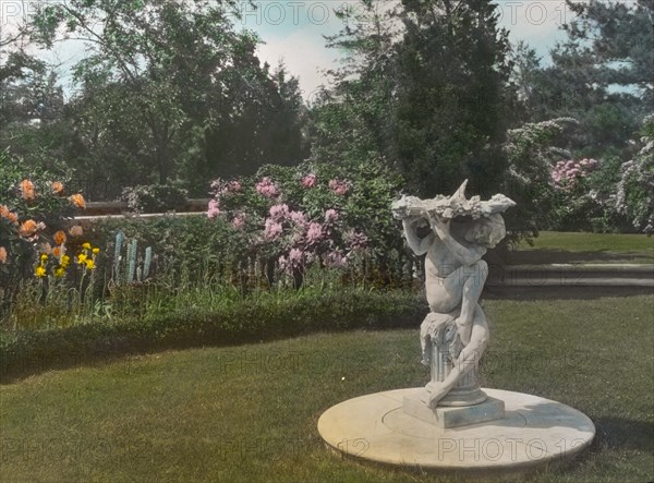 Welwyn, Harold Irving Pratt house, 100 Crescent Beach Road, Glen Cove, New York, c1918. Creator: Frances Benjamin Johnston.