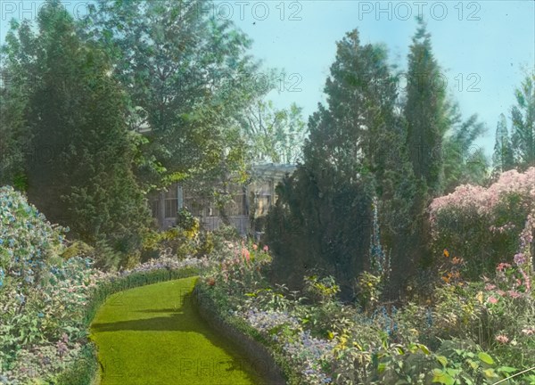 Welwyn, Harold Irving Pratt house, 100 Crescent Beach Road, Glen Cove, New York, c1914. Creator: Frances Benjamin Johnston.