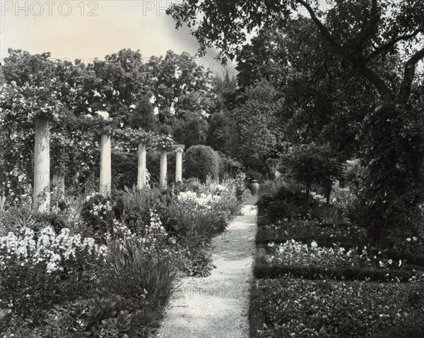 Chatham, Colonel Daniel Bradford Devore house, 120 Chatham Lane, Fredericksburg, Virginia, 1927. Creator: Frances Benjamin Johnston.