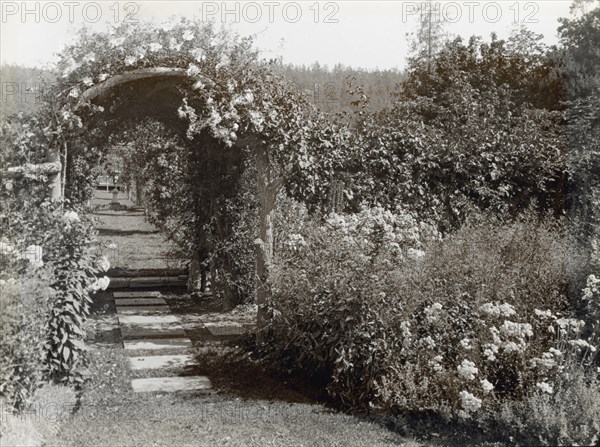 Benvenuto, Robert Pim Butchart house, 800 Benvenuto Avenue, Central Saanich, Canada, 1923. Creator: Frances Benjamin Johnston.