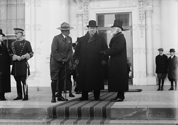 Founder of Boy Scouts Sir Robert Baden-Powell, William H. Taft, Archibald Willingham Butt, 1911. Creator: Harris & Ewing.