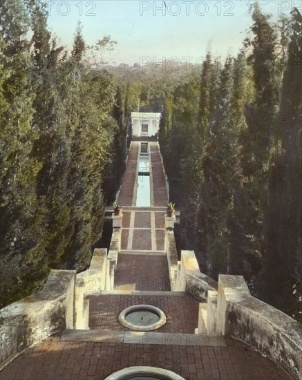 El Fureidis, James Waldron Gillespie house, Parra Grande Lane, Montecito, California, 1917. Creator: Frances Benjamin Johnston.