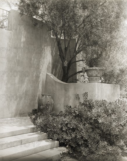 El Fureidis, James Waldron Gillespie house, Parra Grande Lane, Montecito, California, 1917. Creator: Frances Benjamin Johnston.