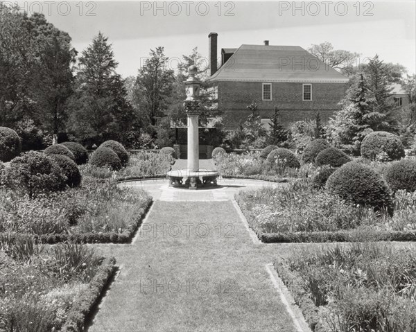 York Hall, Captain George Preston Blow house, Route 1005 and Main Street, Yorktown, Virginia, 1929 Creator: Frances Benjamin Johnston.