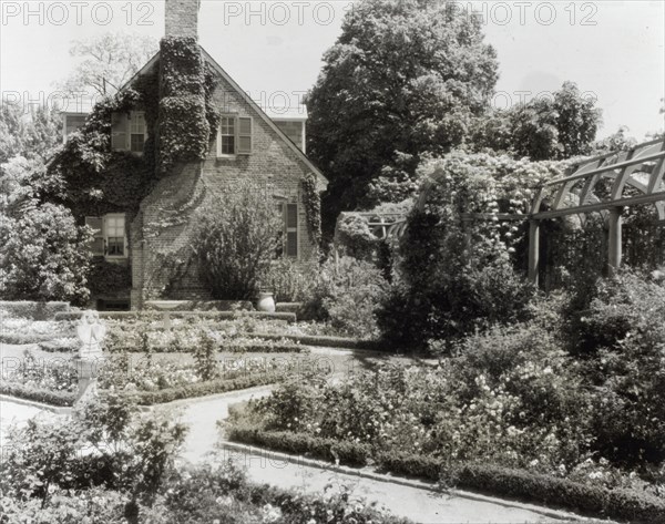 York Hall, Captain George Preston Blow house, Route 1005 and Main Street, Yorktown, Virginia, 1929 Creator: Frances Benjamin Johnston.