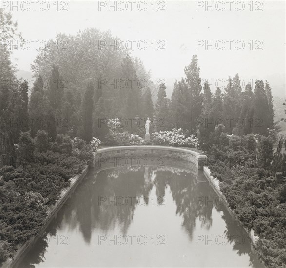 Killenworth, George Dupont Pratt house, Glen Cove, New York, c1918. Creator: Frances Benjamin Johnston.