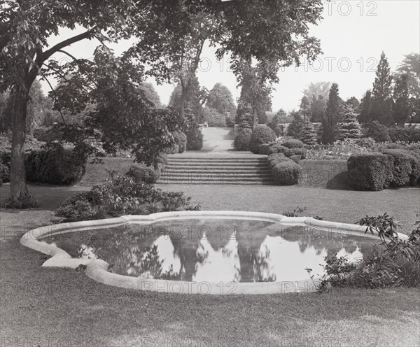 Killenworth, George Dupont Pratt house, Glen Cove, New York, c1918. Creator: Frances Benjamin Johnston.