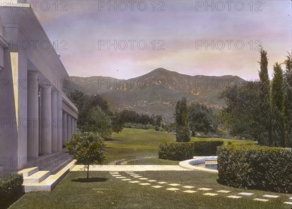 Arcady, George Owen Knapp house, Sycamore Canyon Road, Montecito, California, 1917. Creator: Frances Benjamin Johnston.