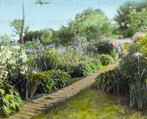 Grey-Croft, Stephen Swete Cummins house, Huntting Lane, East Hampton, New York, 1913. Creator: Frances Benjamin Johnston.