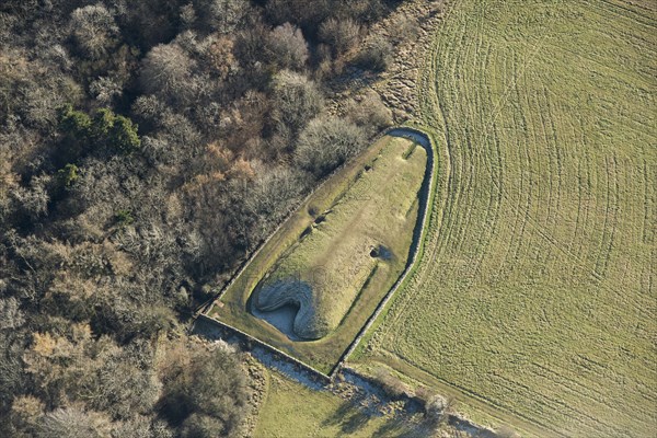 Belas Knap long barrow, Gloucestershire, 2016.